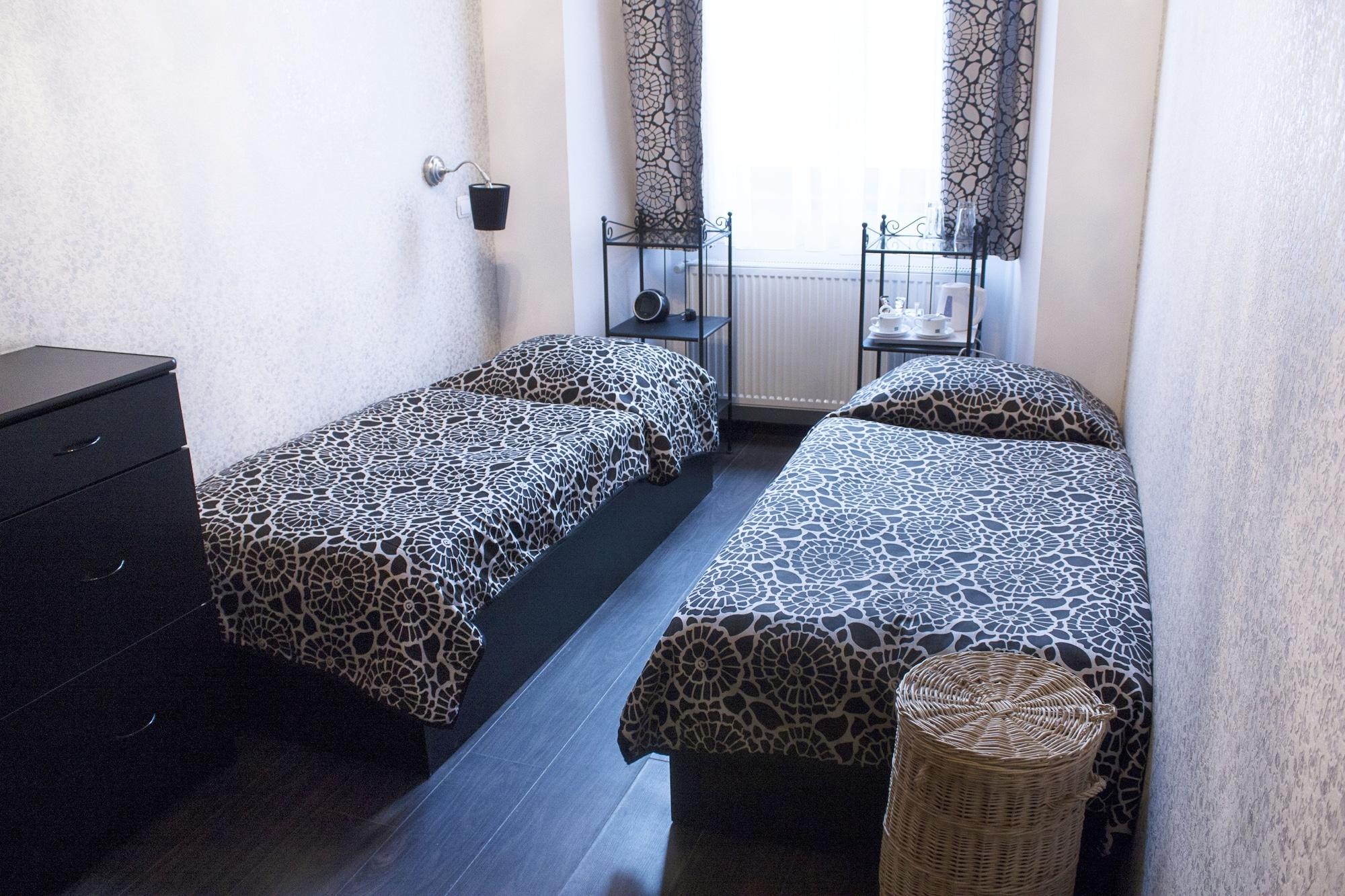 Pergamin Apartments Краков Экстерьер фото