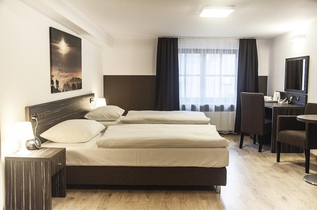 Pergamin Apartments Краков Экстерьер фото