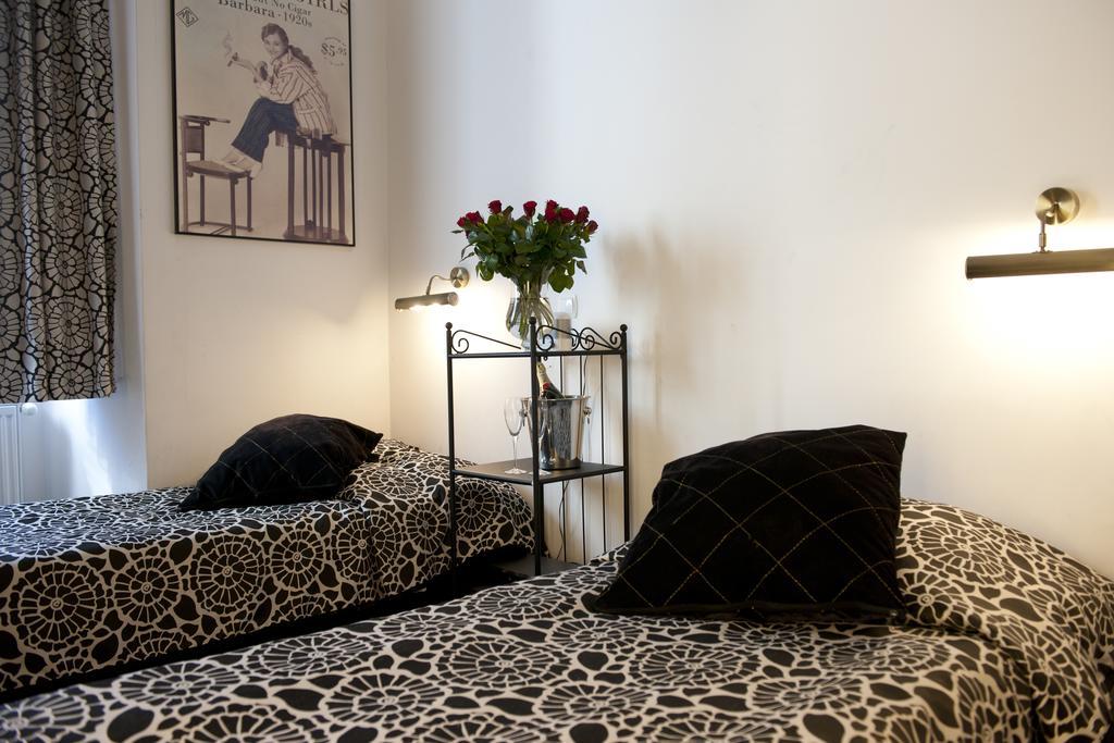 Pergamin Apartments Краков Экстерьер фото